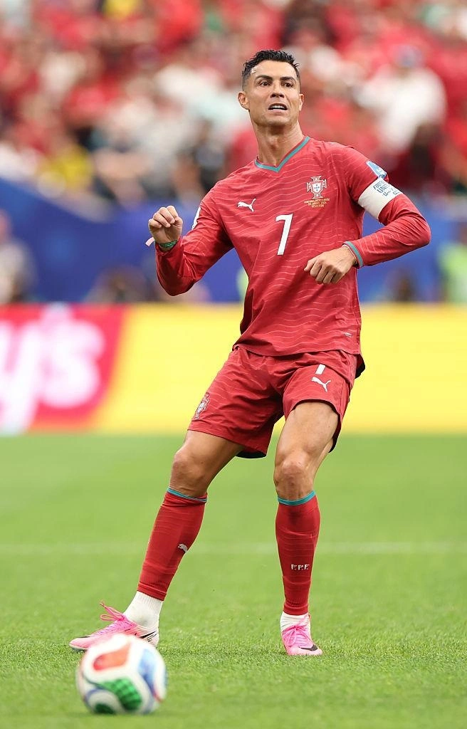 Aos 41 anos, Cristiano Ronaldo voltou a ser protagonista em uma rodada decisiva do Mundial.