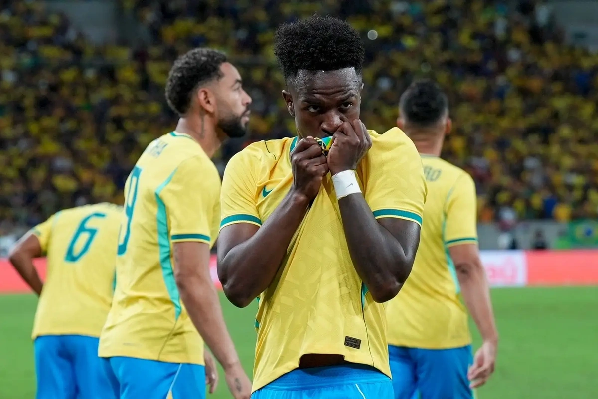 Brasil goleia o Panamá no Maracanã