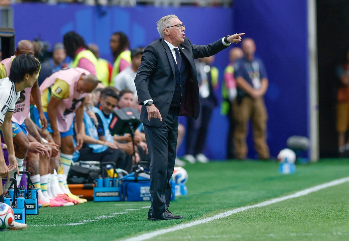 Carlo Ancelotti, técnico da Seleção Brasileira, durante confronto entre Brasil e Japão