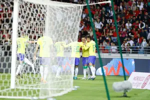 Ciclo para a Copa do Mundo de 2026 começou com amistoso com o Marrocos; Casemiro marcou o gol da Seleção no revés por 2 a 1 (Foto: Rafael Ribeiro/CBF)