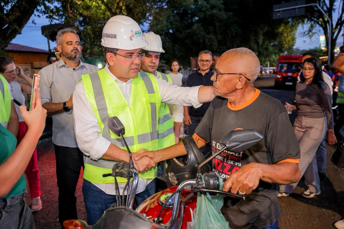 Governador Rafael Fonteles vistoria asfaltamento na zona norte de Teresina