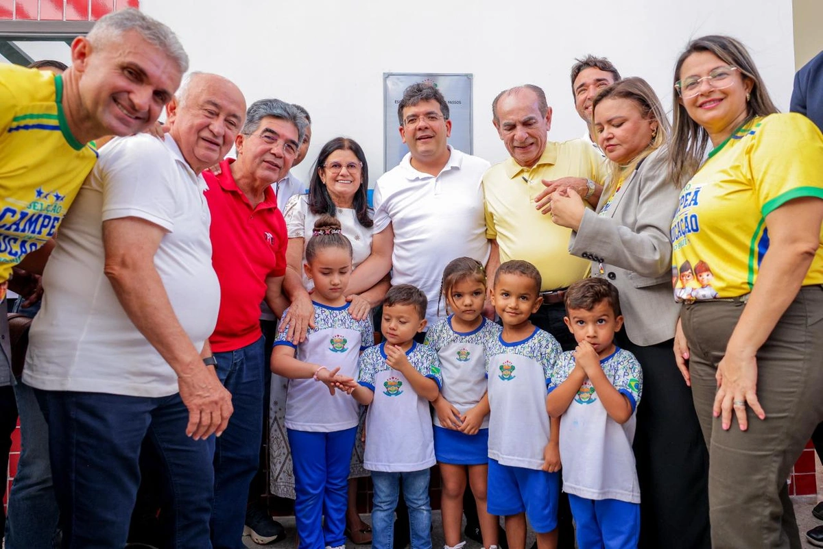 Governo do Estado entrega kit com mobília para nova creche em Domingos Mourão; município é uma referência em educação e no acesso ao Saúde Digital