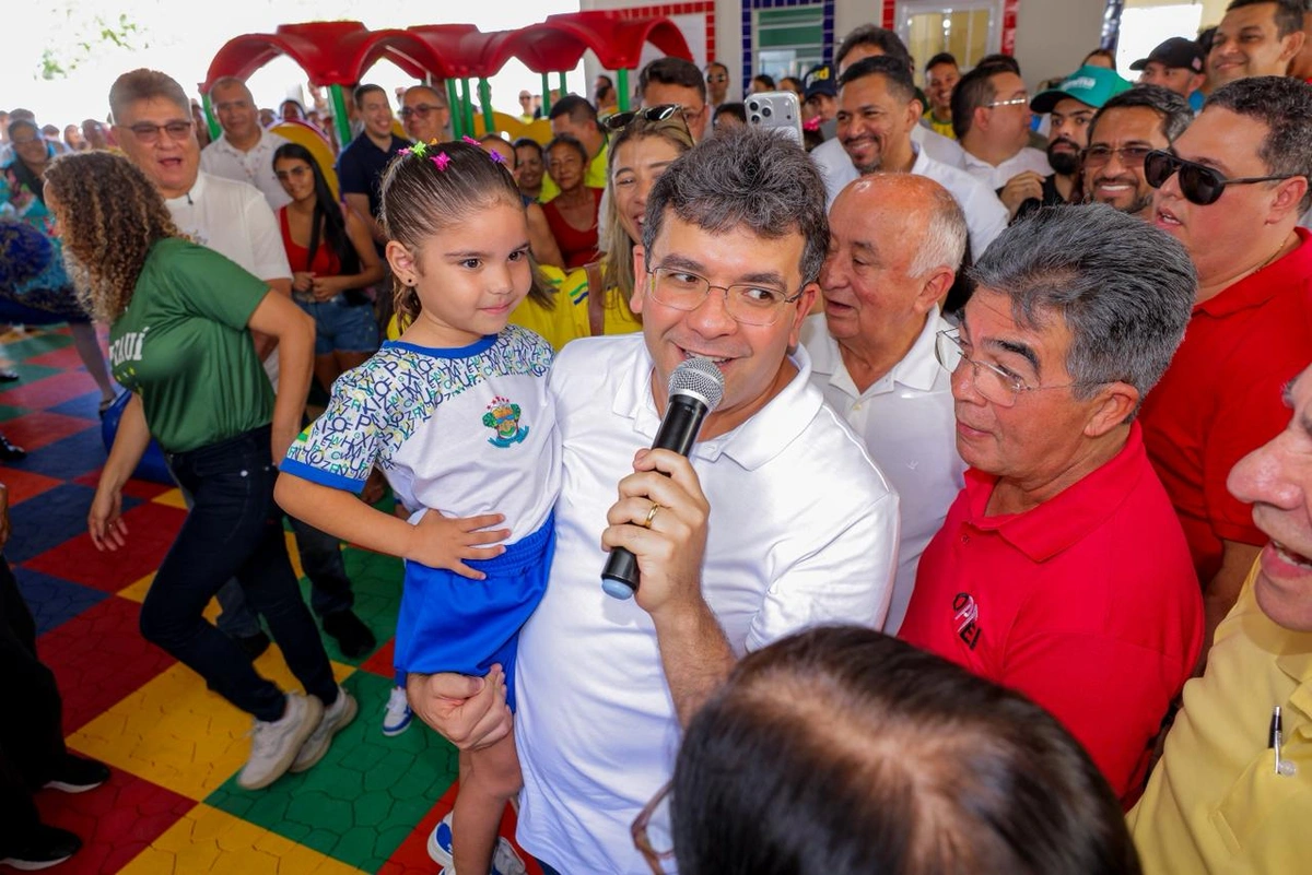 Governo do Estado entrega kit com mobília para nova creche em Domingos Mourão; município é uma referência em educação e no acesso ao Saúde Digital