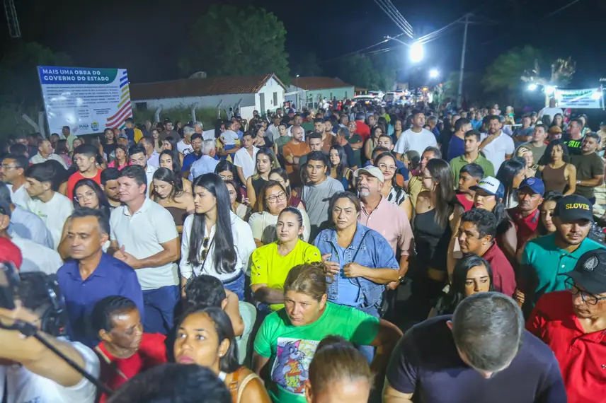 Governo do Piauí investe R$ 4,2 milhões em calçamento e asfalto em Geminiano (Rafael Fonteles)