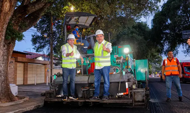 Rafael Fonteles vistoria obras do Programa Mais Asfalto na zona leste de Teresina