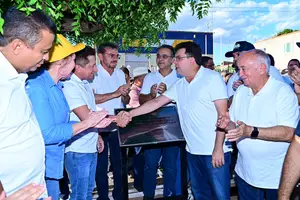 Nova Santa Rita com asfaltamento e novo sistema de iluminação pública (Foto: Regis Coelho)