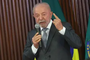 O presidente Luiz Inácio Lula da Silva durante reunião ministerial no Palácio do Planalto (Foto: Gabriela Biló)