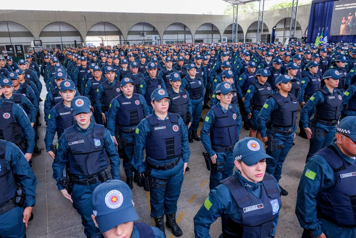 Policiais Militares durante solenidade de entrega dos novos fardamentos e equipamentos no QG da Polícia Militar do Piauí