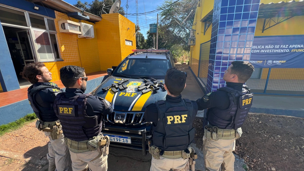 PRF apreende três fuzis escondidos em veículo na BR-316, em Picos