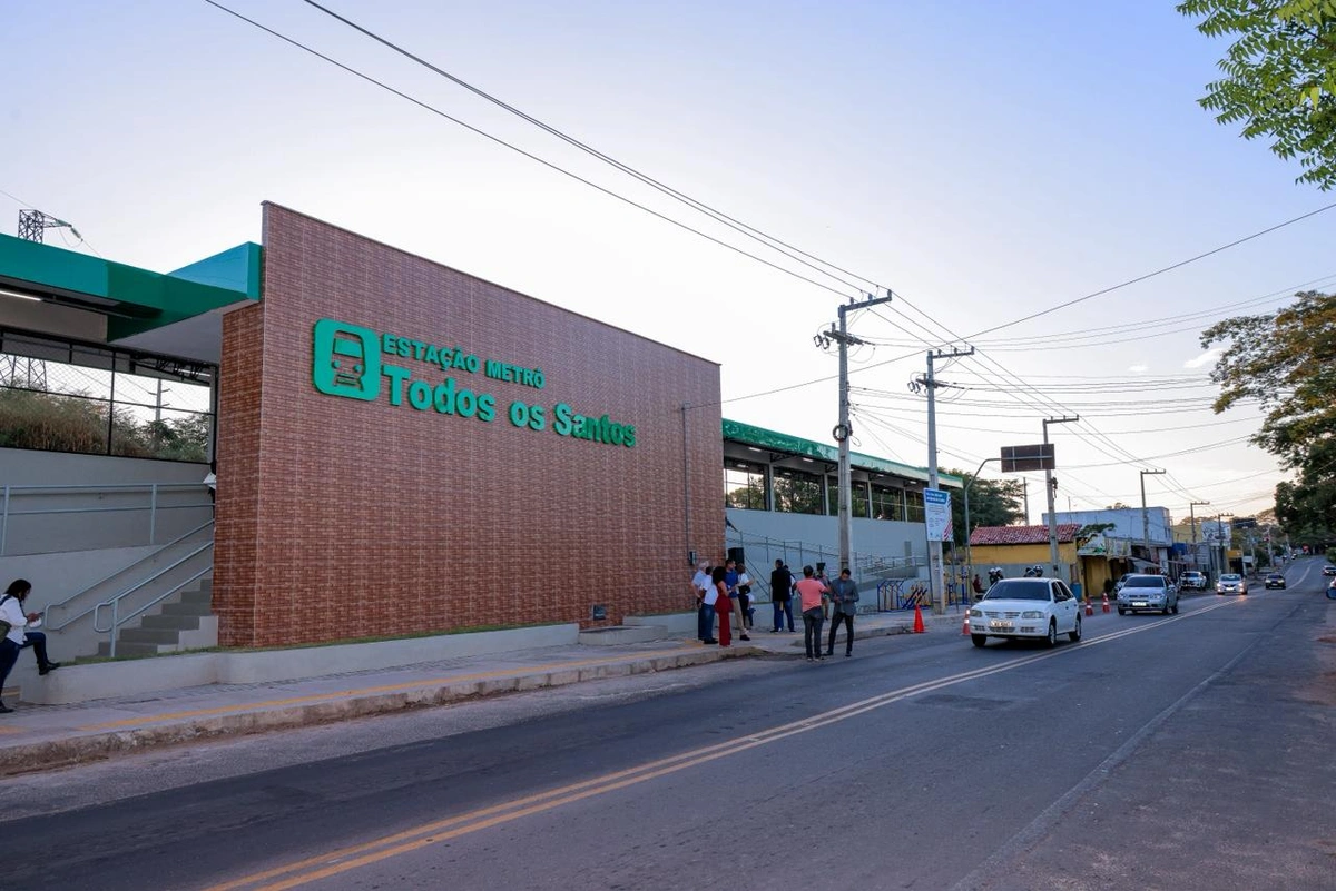 Rafael Fonteles entrega mais uma estação do Metrô de Teresina na zona sudeste e dobra capacidade para até 10 mil usuários