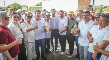 Rafael Fonteles inaugura asfalto que beneficia uma das maiores comunidades rurais de Paquetá (Foto: João Albert)