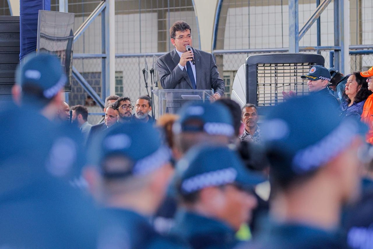 Rafael Fonteles no QCG da Polícia Militar do Piauí