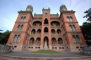Sede da Fundação Oswaldo Cruz (Fiocruz), no Rio de Janeiro (Foto: Agência Senado)