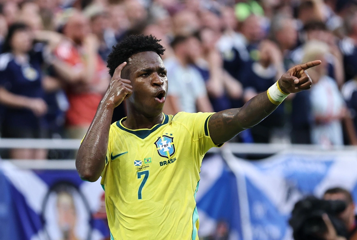 Vini Jr abriu o placar, se tornou o maior artilheiro da "era Ancelotti" e liderou o Brasil em campo