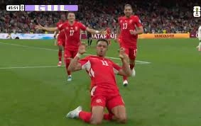 Dan Ndoye comemorando o gol de empate da Suiça