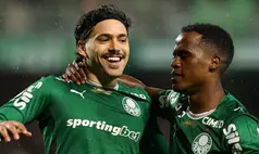 Palmeiras vence o Coritiba e amplia vantagem na liderança do Campeonato Brasileiro