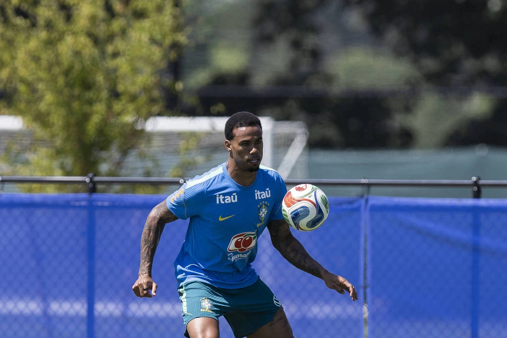 O zagueiro Gabriel Magalhães, em treino da seleção brasileira em Morristown; ele terá papel importante no combate ao centroavante Haaland