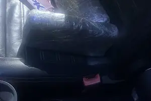 Promotor de eventos e outras duas pessoas foram presas em flagrante por tráfico de drogas na noite desta quinta-feira (9), no município de Altos (Foto: SSP-PI)