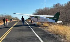 Avião monomotor faz pouso de emergência em rodovia entre Jaicós e Campo Grande do Piauí