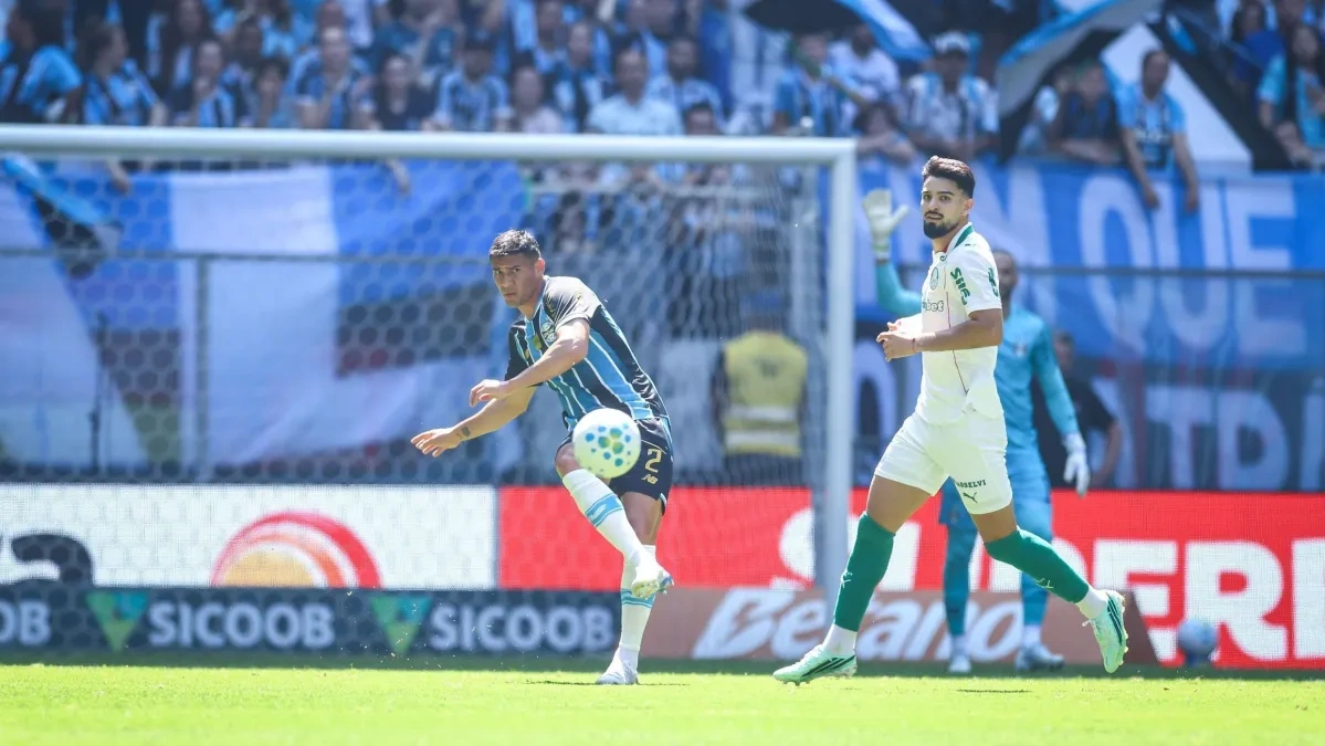 Balbuena e Flaco López durante Grêmio x Palmeiras